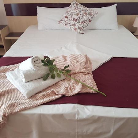 Divan Residence Apartments Bucarest Esterno foto