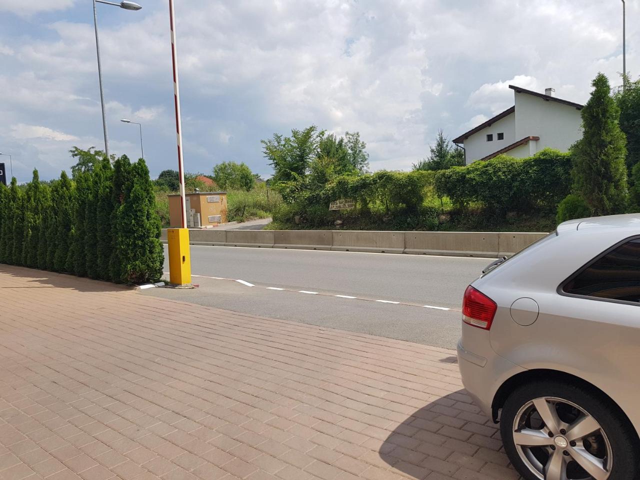Divan Residence Apartments Bucarest Esterno foto
