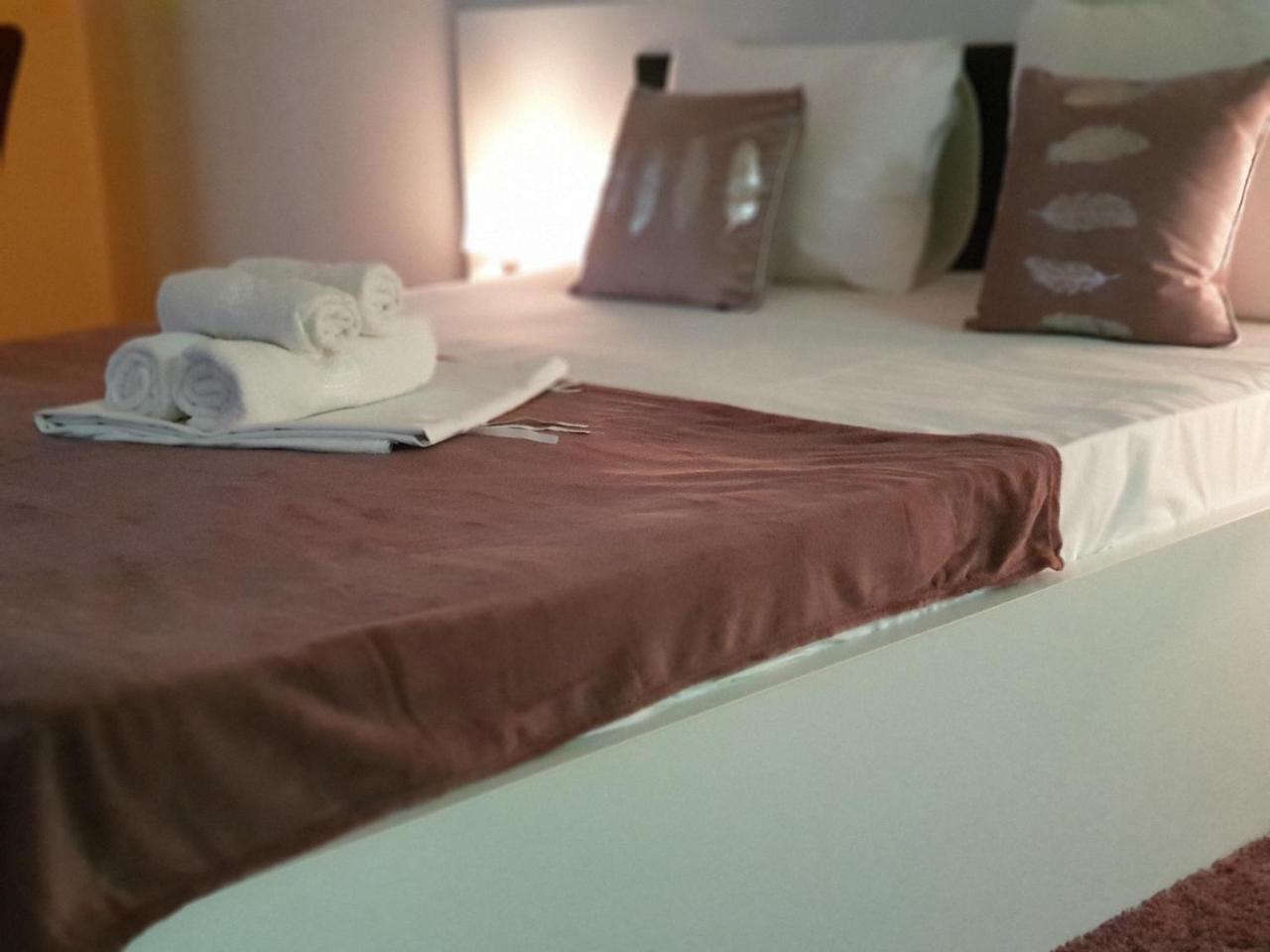 Divan Residence Apartments Bucarest Esterno foto